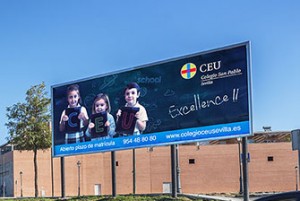 Valla publicitaria 3x8
