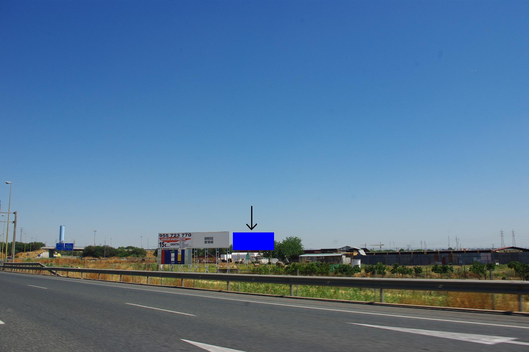 Valla publicitaria 8x3 SE-30 (Sevilla)